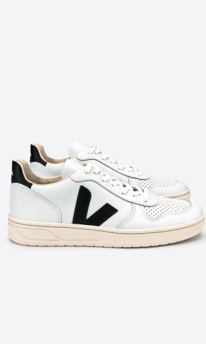 Veja_V_10_extra_white_black