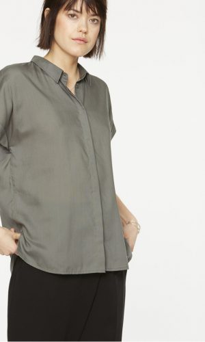 Zonjaa_blouse_Olijfgroen_armedangels