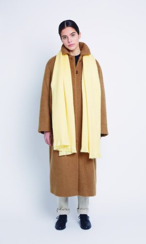 alpaca-loca-sjaal-soft-yellow-alpaca-wol