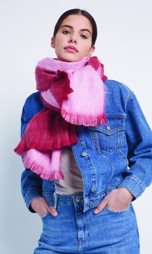 alpaca-loca-Sjaal-rood-lichtrose-alpaca-wol
