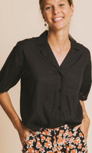 thinking-mu-lomami-blouse-zwart-biologisch-katoen