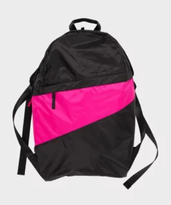 susan-bijl-the-new-foldable-backpack-black-pretty-pink-large