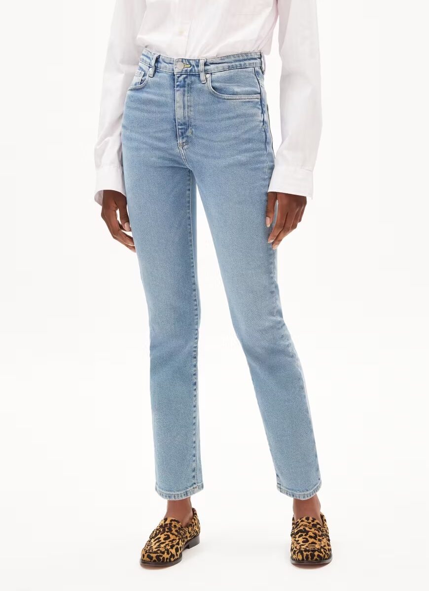 armedangels-lejaani-jeans-slim-fit-high-waist-easy-blue