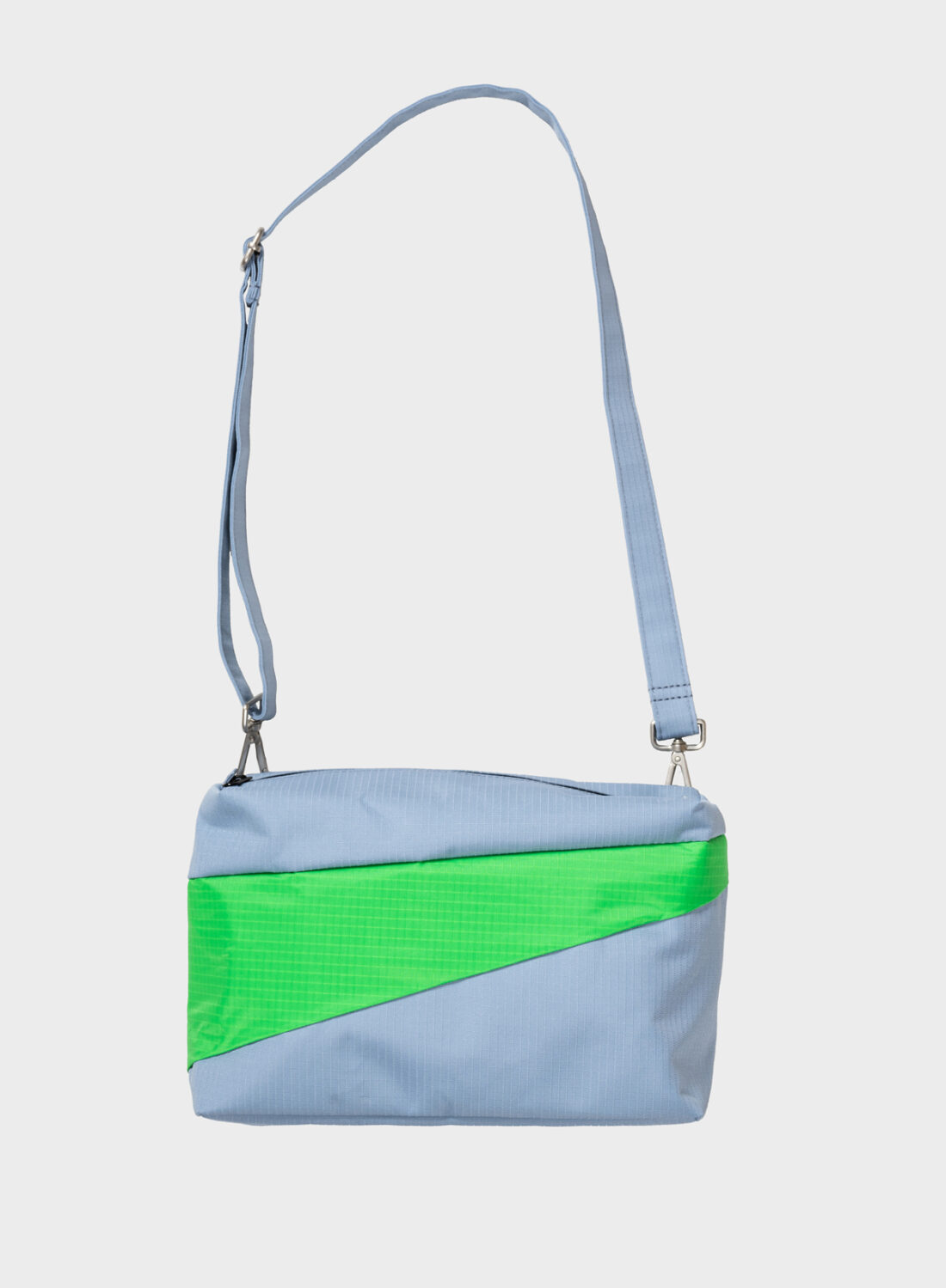 susan-bijl-the-new-bum-bag-fuzz-greenscreen-medium