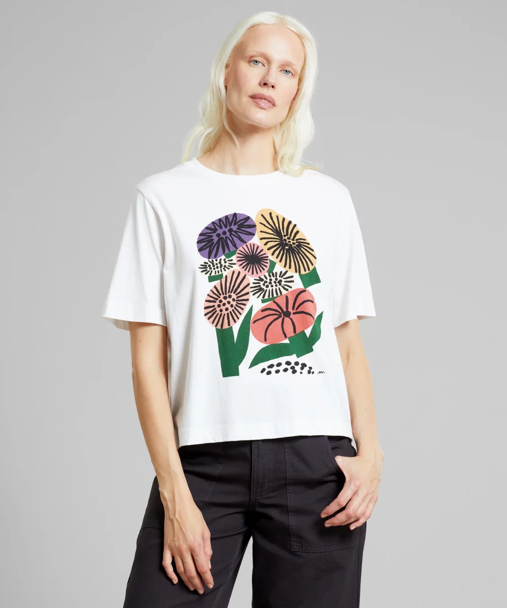 dedicated-brand-t-shirt-vadstena-memphis-flowers-white