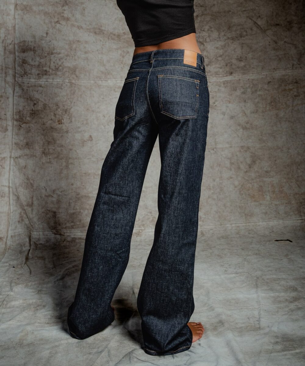 kuyichi-lena-loose-dry-jeans