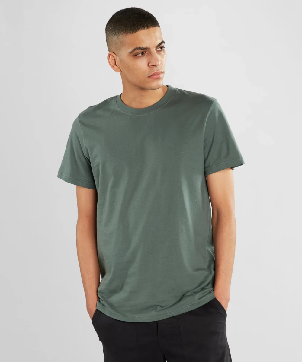 dedicated-brand-t-shirt-stockholm-base-groen