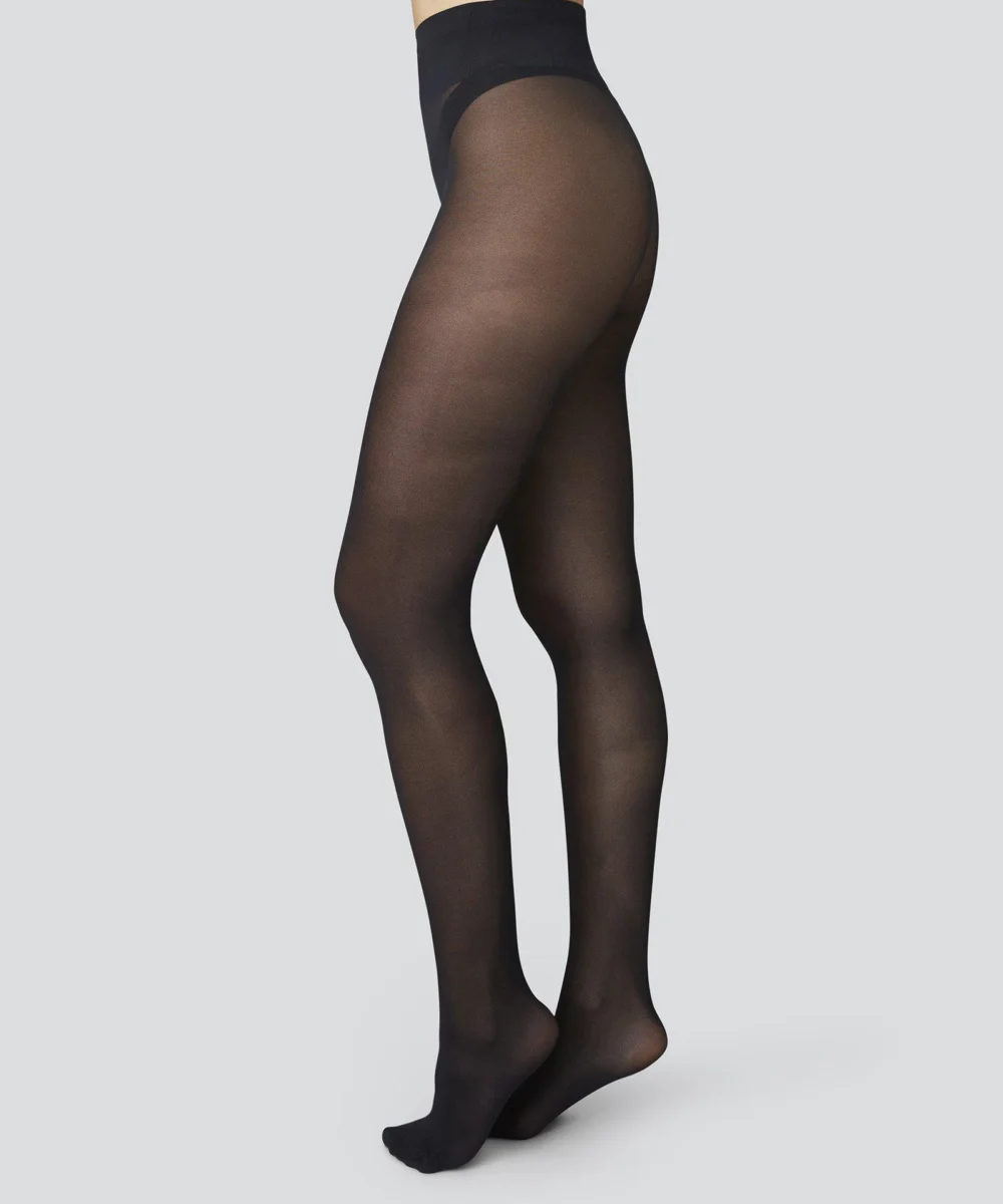 swedish-stockings-svea-panty-zwart-30-denier