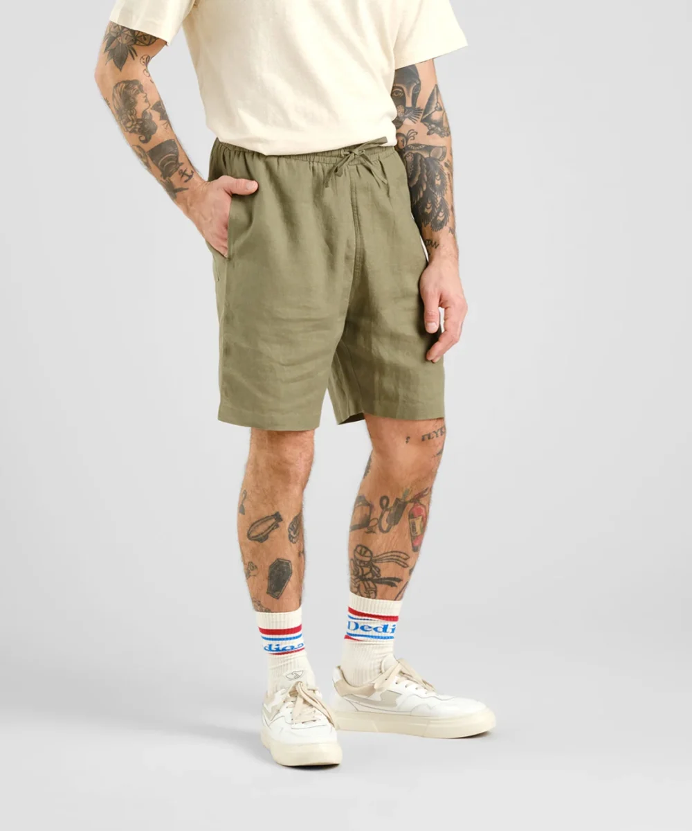 dedicated-shorts-vejle-linnen-leaf-green