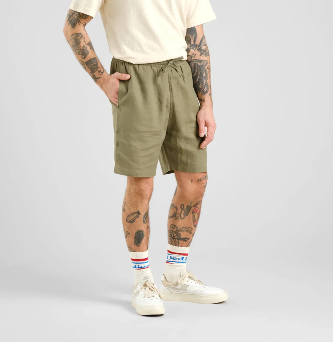 dedicated-shorts-vejle-linnen-leaf-green