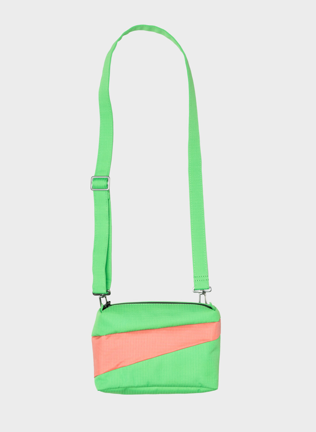 susan-bijl-the-new-bum-bag-greenscreen-coral-small