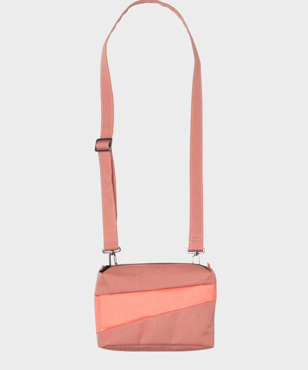 susan-bijl-the-new-bum-bag-try-coral-small