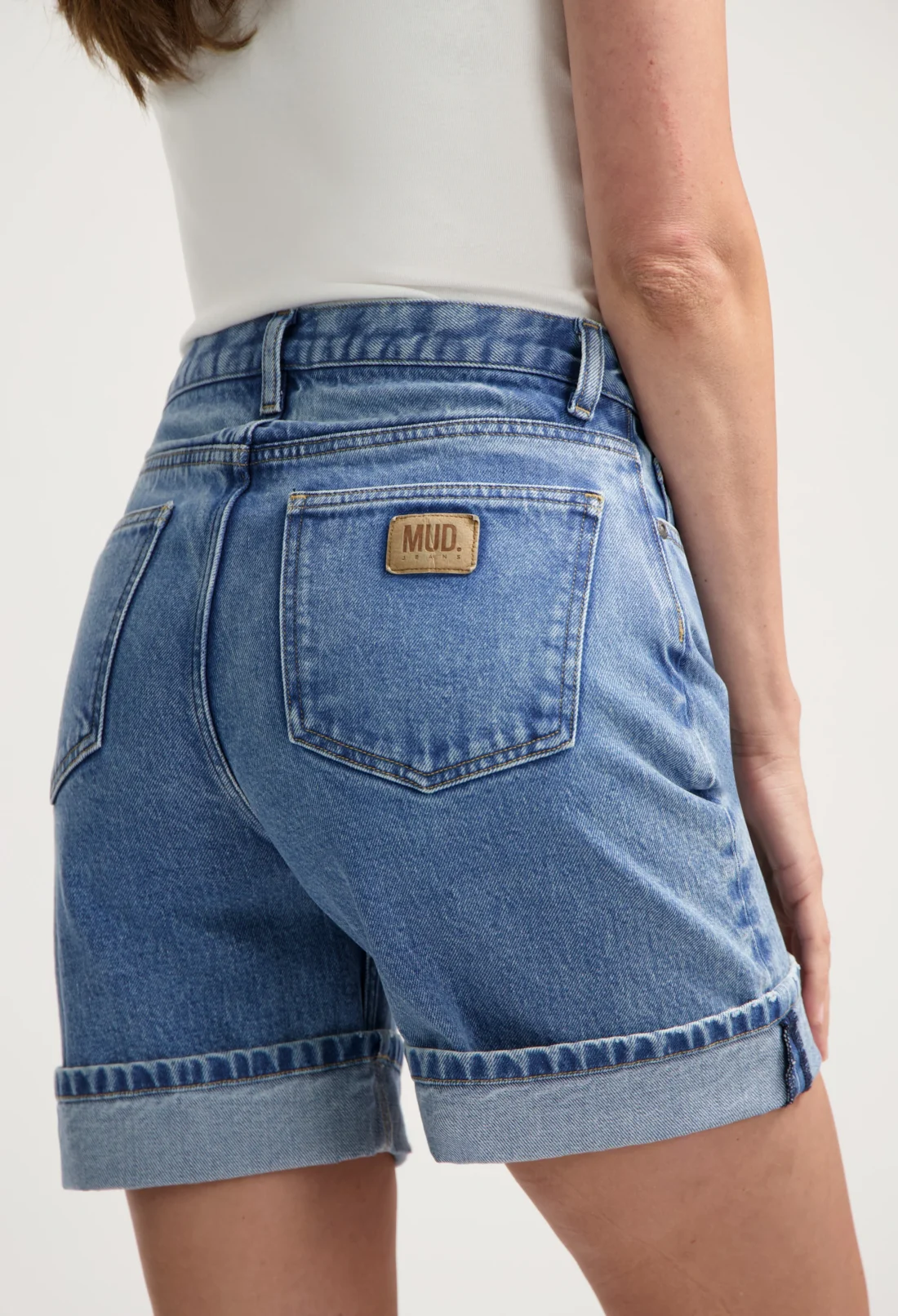MUD Jeans | Luna Mid Shorts | Stone Vintage - Afbeelding 2