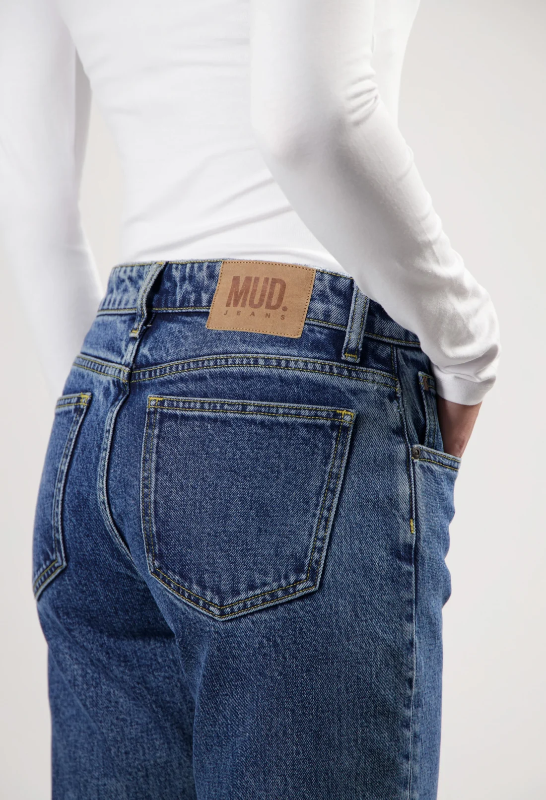 MUD Jeans | Carry Mid Straight | Stone Vintage - Afbeelding 2