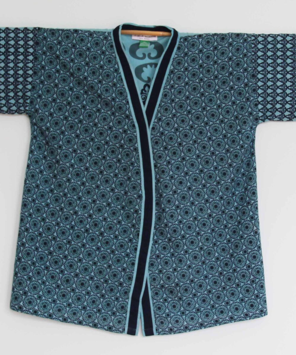 les-belles-vagabondes-kimono-biokatoen-suzani-bleu