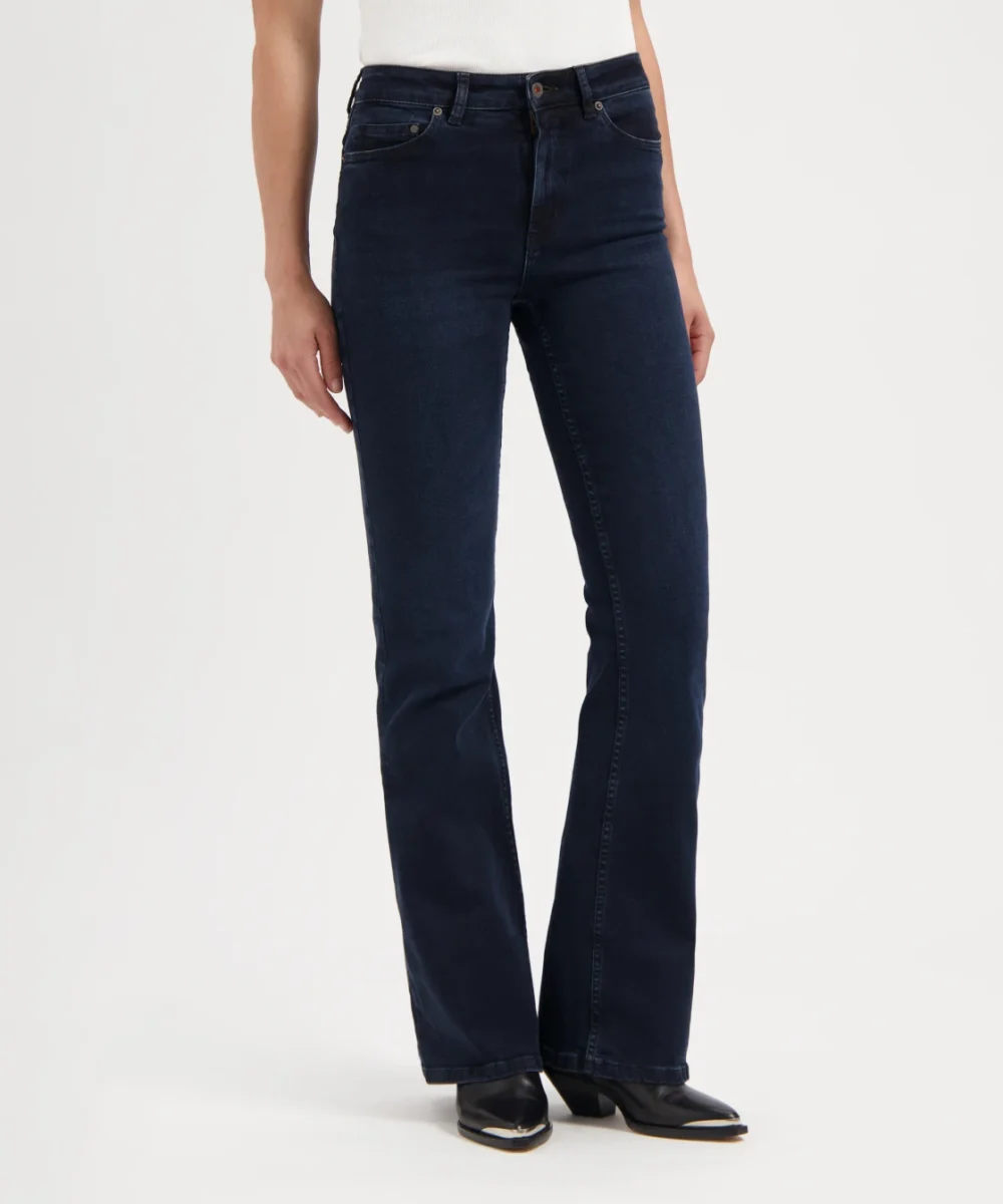 kuyichi-lisette-jeans-flare-deep-blue