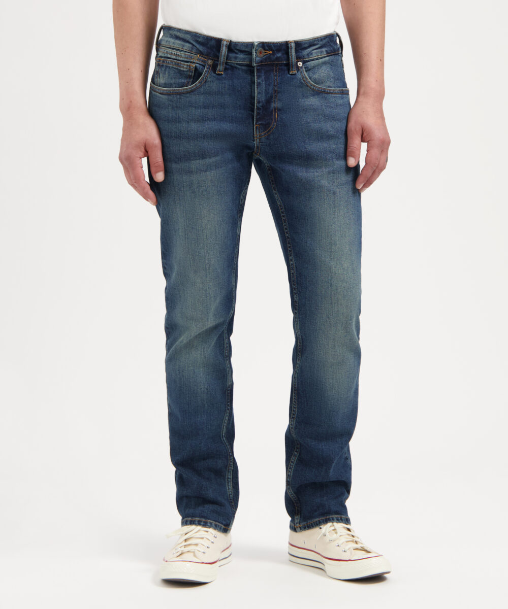 kuyichi-nick-straight-broken-blue