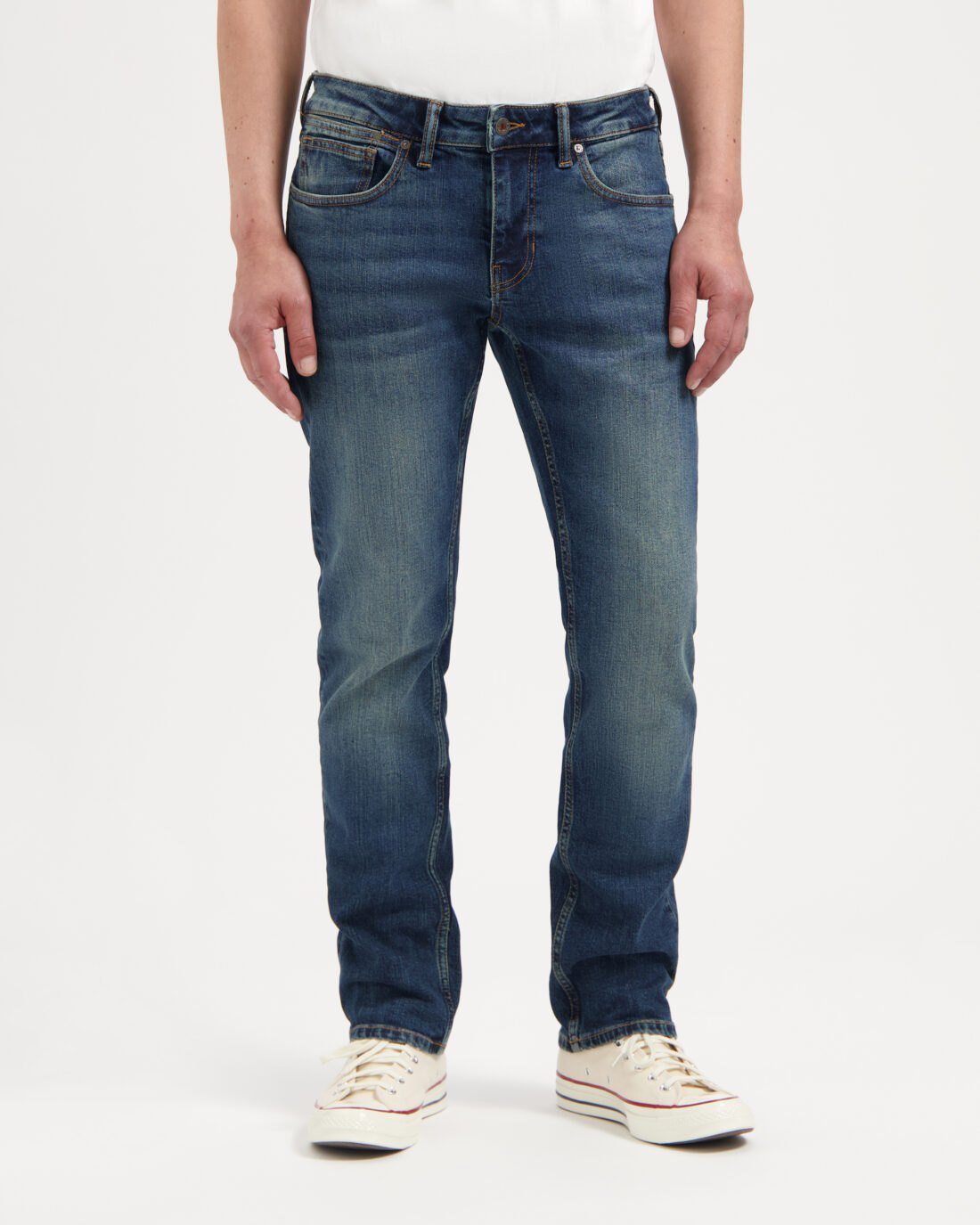kuyichi-nick-straight-broken-blue