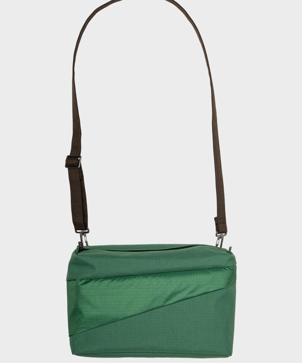 susan-bijl-the-new-bum-bag-david-medium