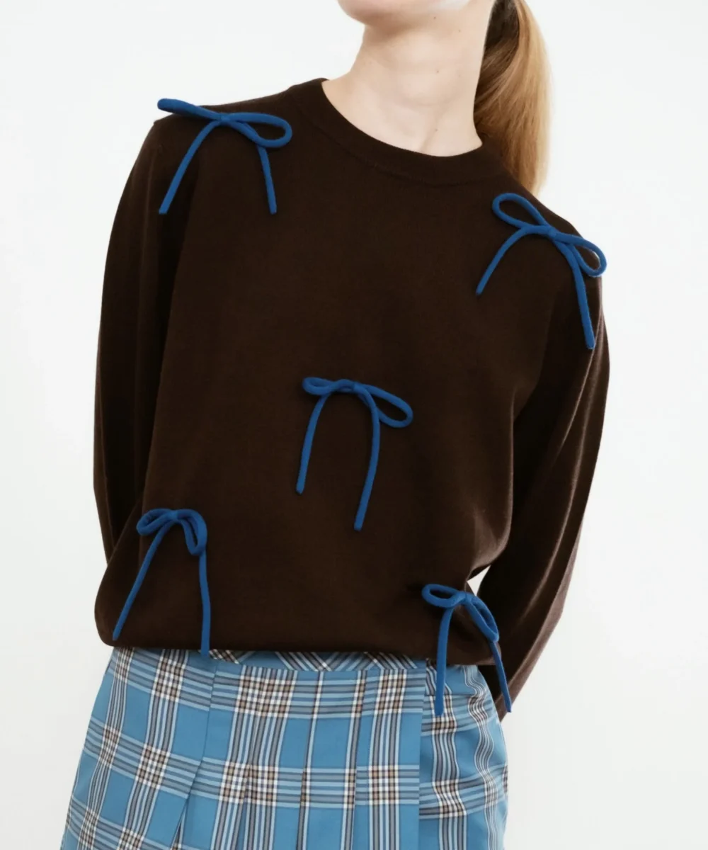 the-tiny-big-sister-sweater-sara-bow