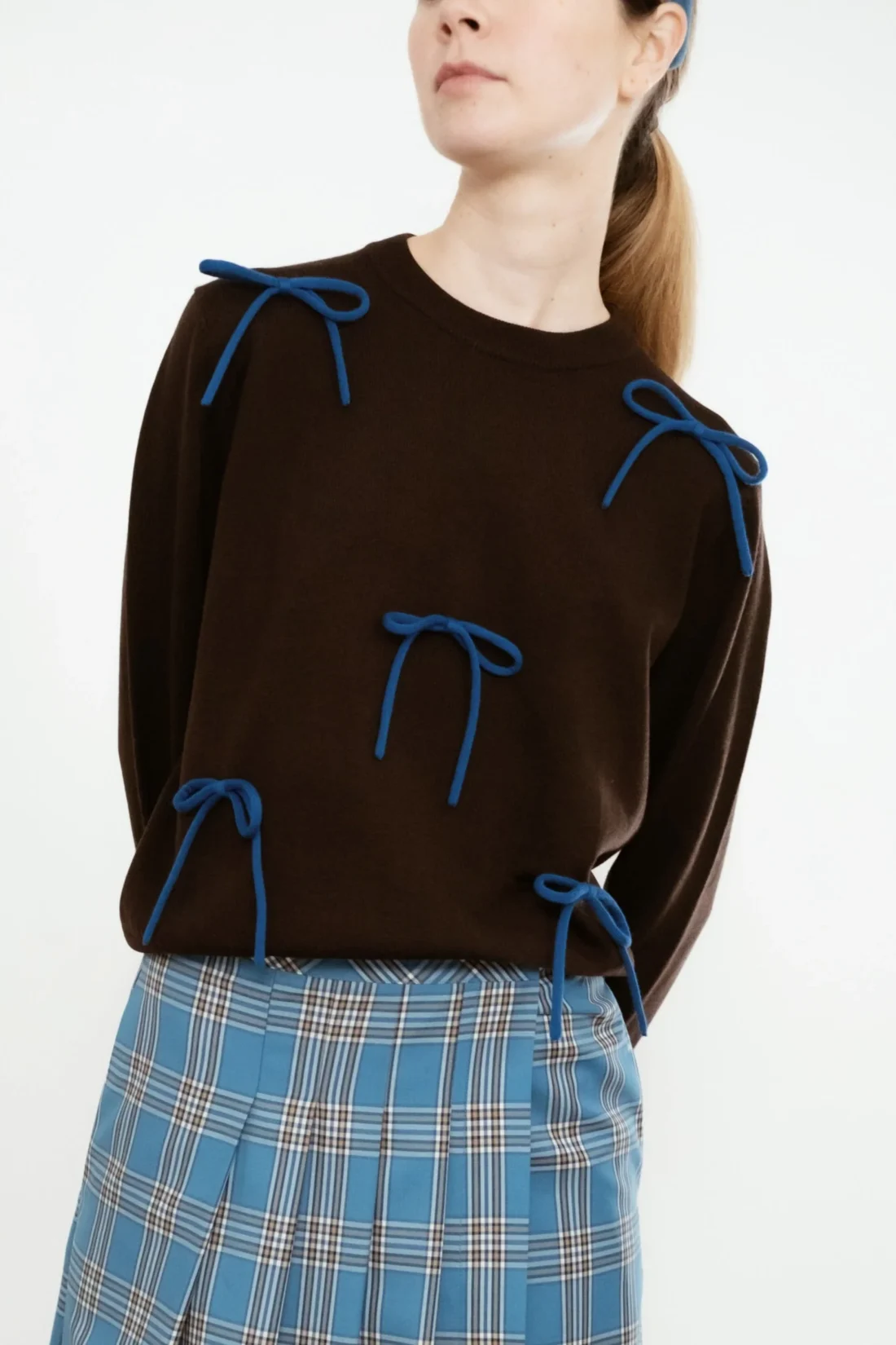 the-tiny-big-sister-sweater-sara-bow