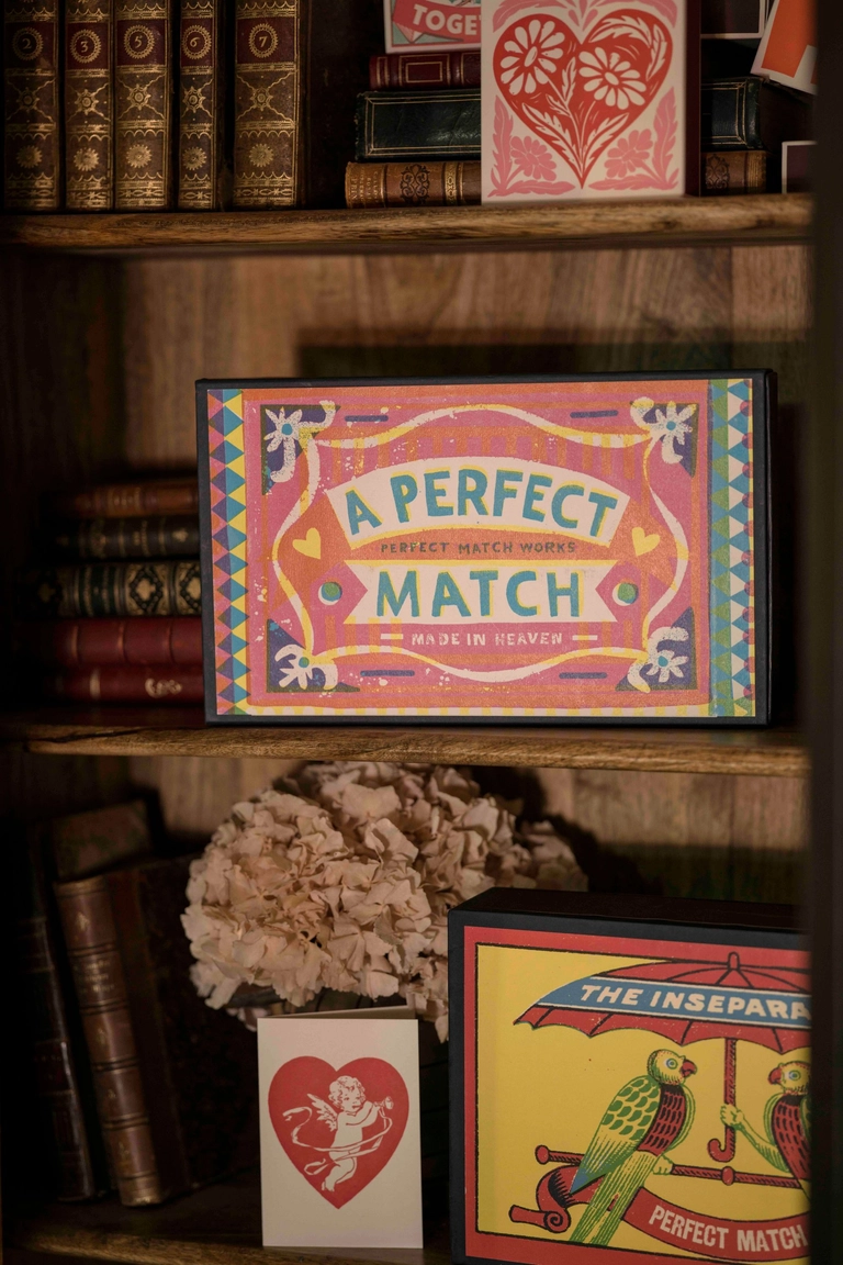 Alternative view of A perfect match | Giant Lucifers