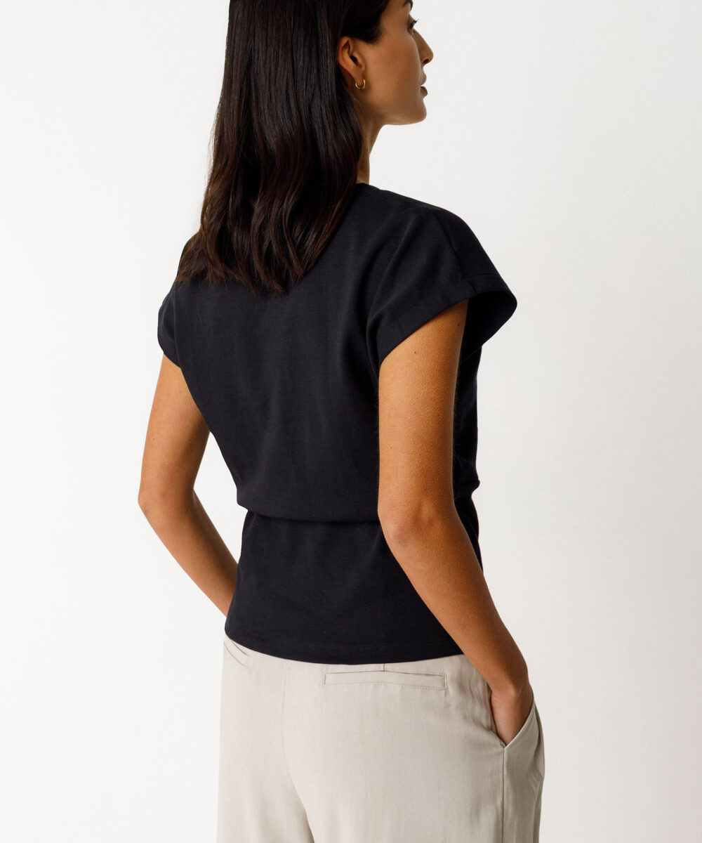 Alternative view of Top Maialen Zwart GOTS