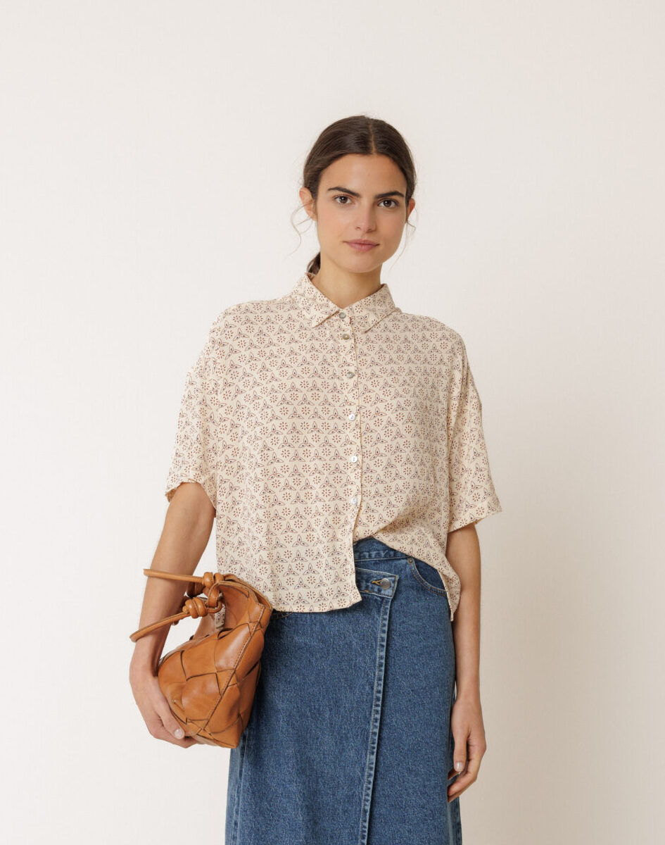 indi-cold-blouse-oversized-block-print-shirt